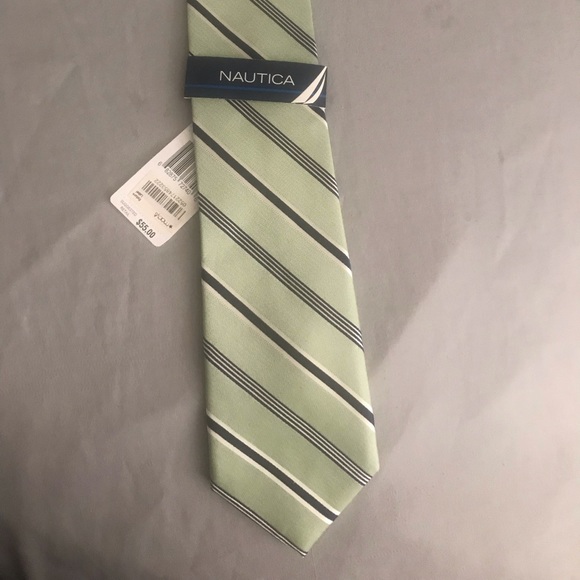 💼 *NWT* Nautica Striped Tie - Picture 1 of 3